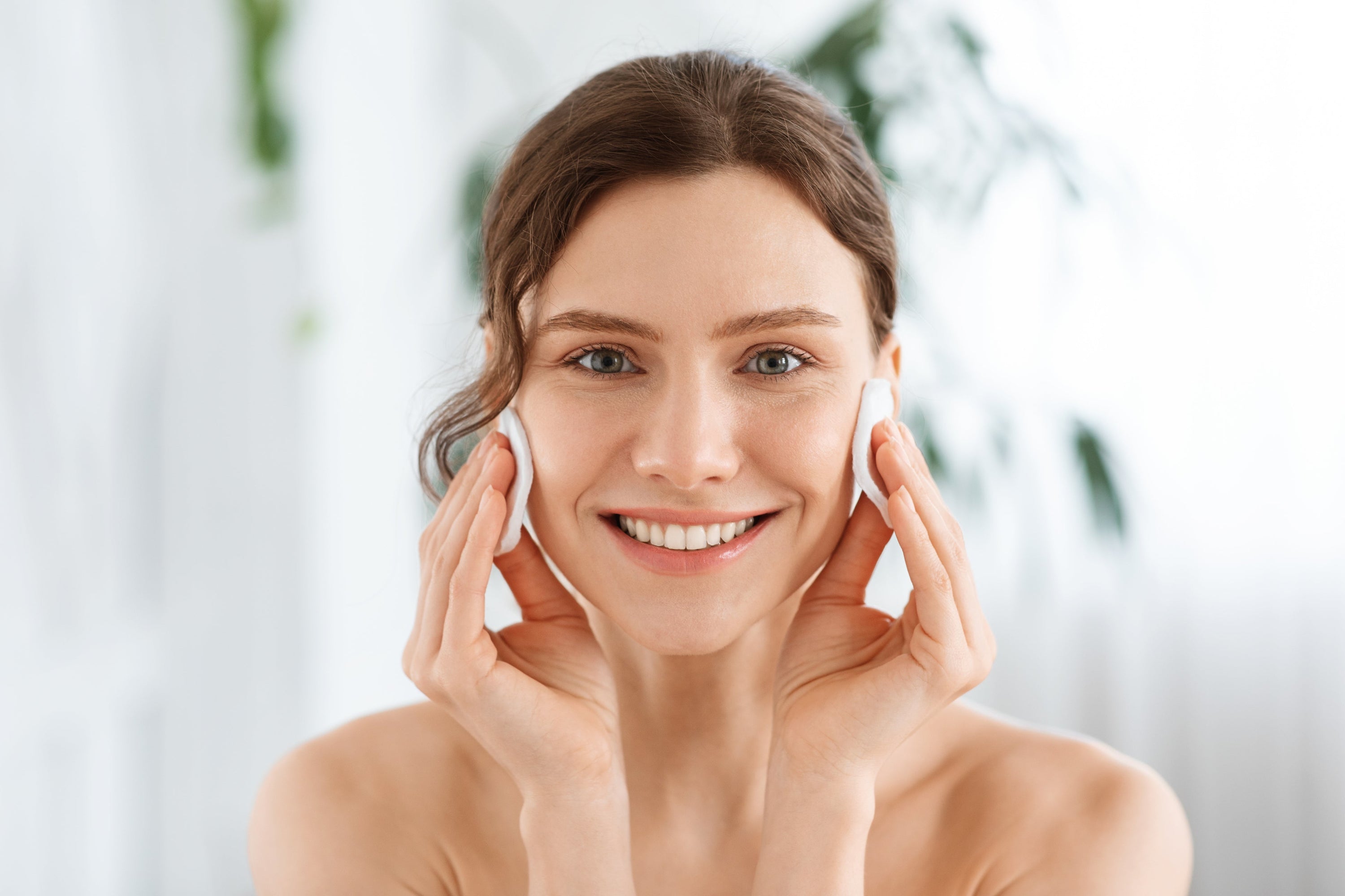 Why a Toner Is Essential for Balanced, Healthy Looking Skin
